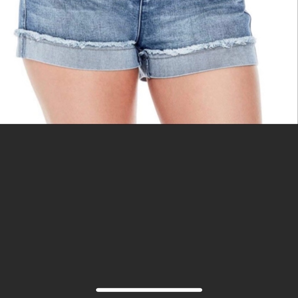 NWT Guess Ali Zip Front Denim Jean Shorts 26